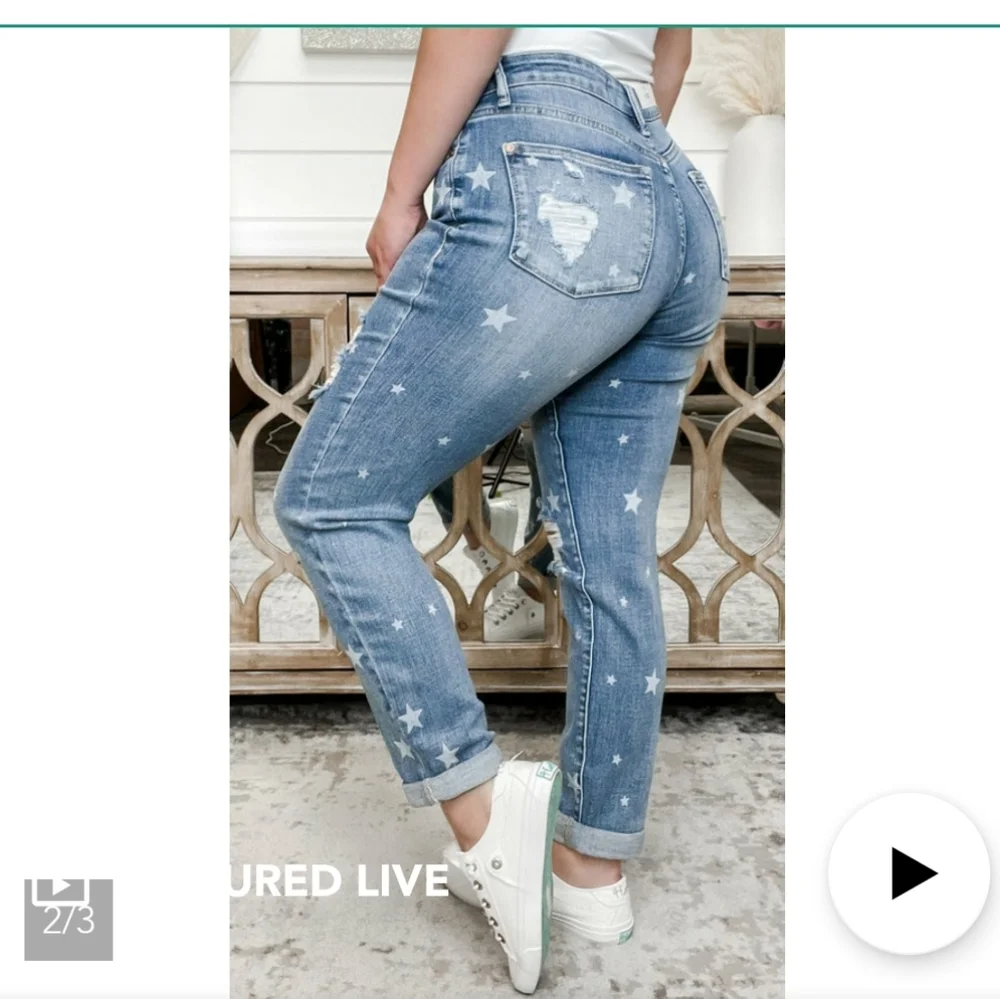 Judy Blue Mid Rise Boyfriend Fit Star Crossed Jeans 88553 - Picture 4 of 8